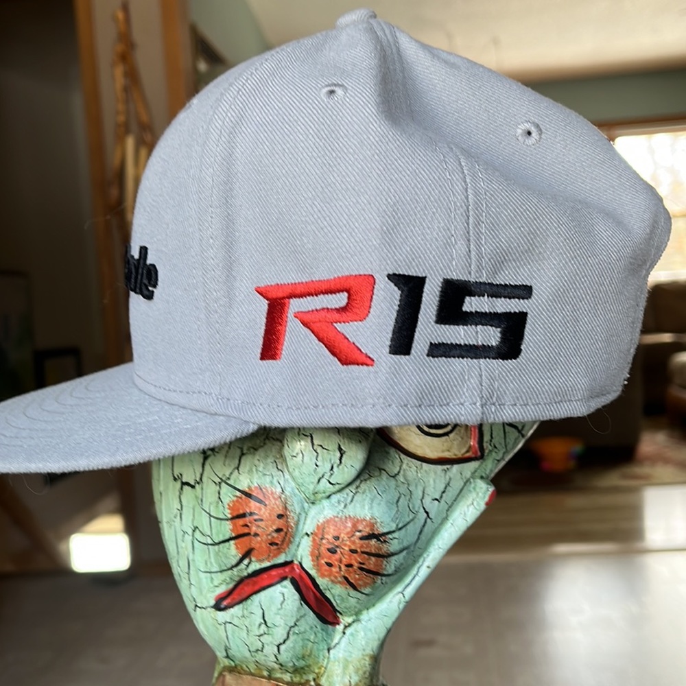 Taylor Made R 15 adjustable hat - Picture 2 of 4